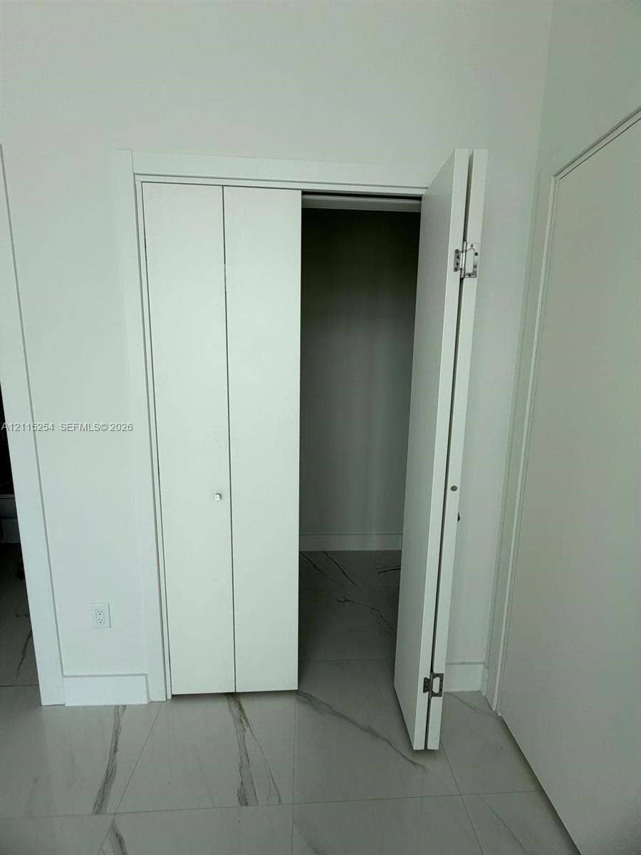 1170 E Hallandale Beach Boulevard, #607, Hallandale Beach, Hallandale Beach, FL 33009 Photo 10