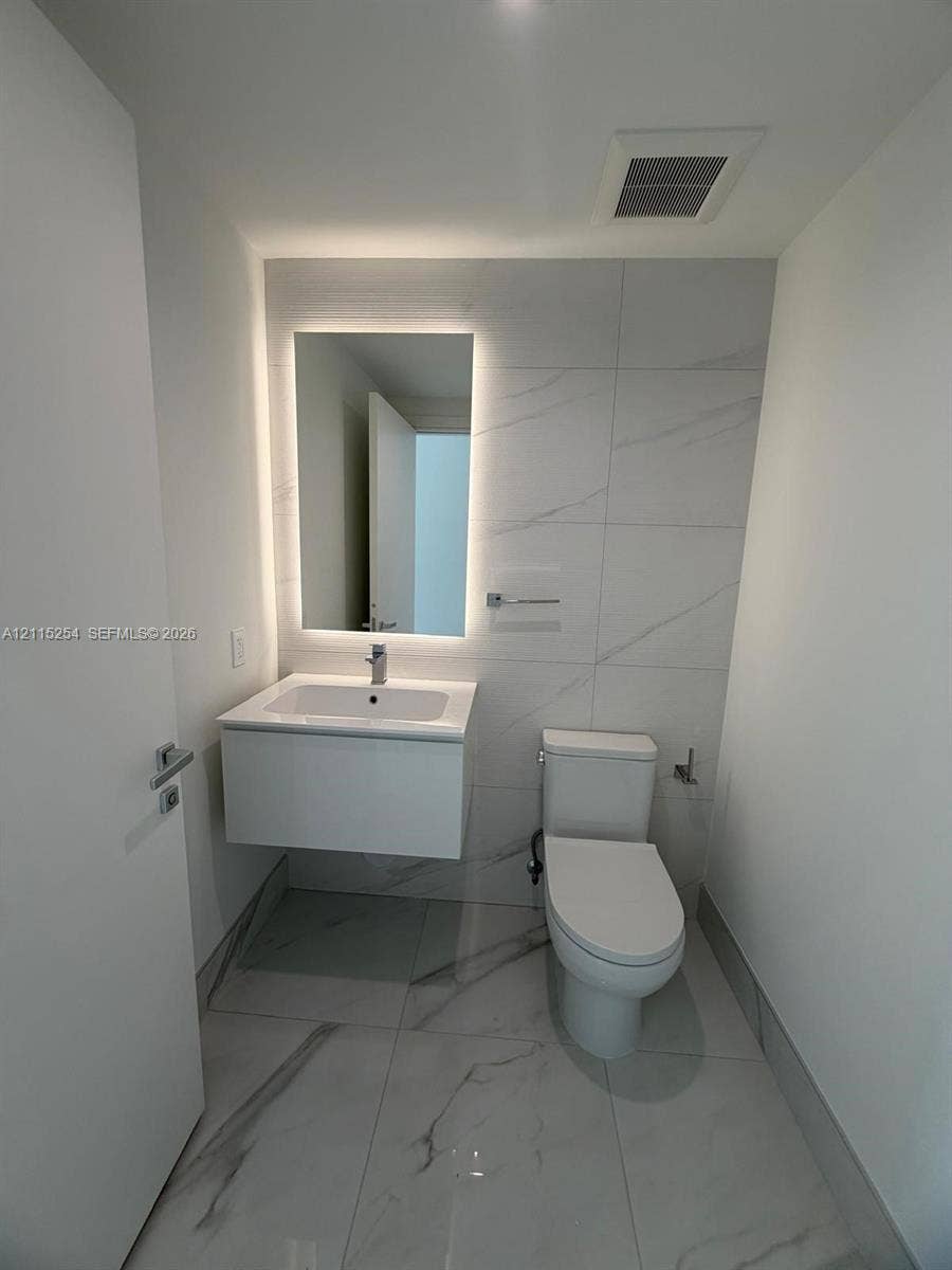 1170 E Hallandale Beach Boulevard, #607, Hallandale Beach, Hallandale Beach, FL 33009 Photo 14