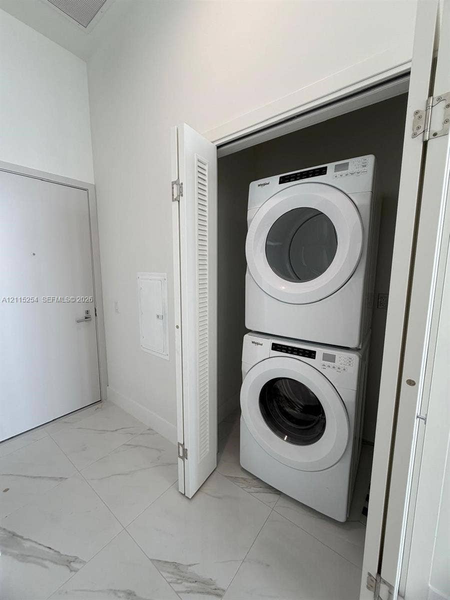1170 E Hallandale Beach Boulevard, #607, Hallandale Beach, Hallandale Beach, FL 33009 Photo 15