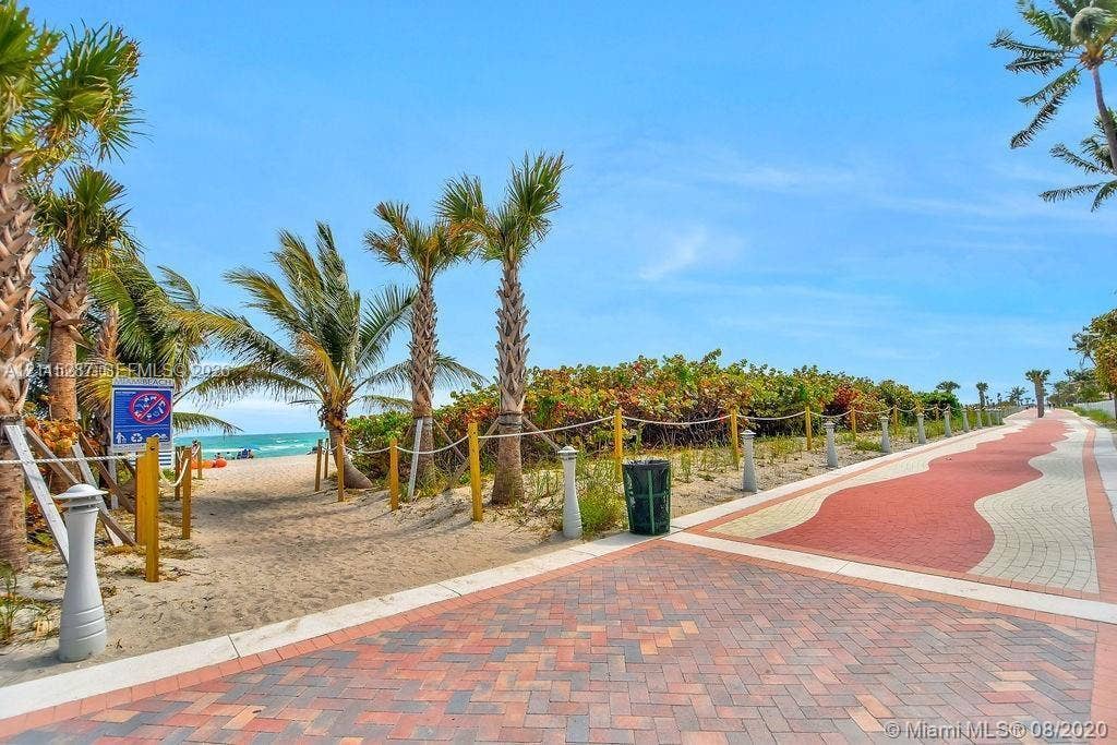 5225 Collins Avenue, #511, Miami Beach, FL 33140 Beachfront boardwalk behind The Alexander building