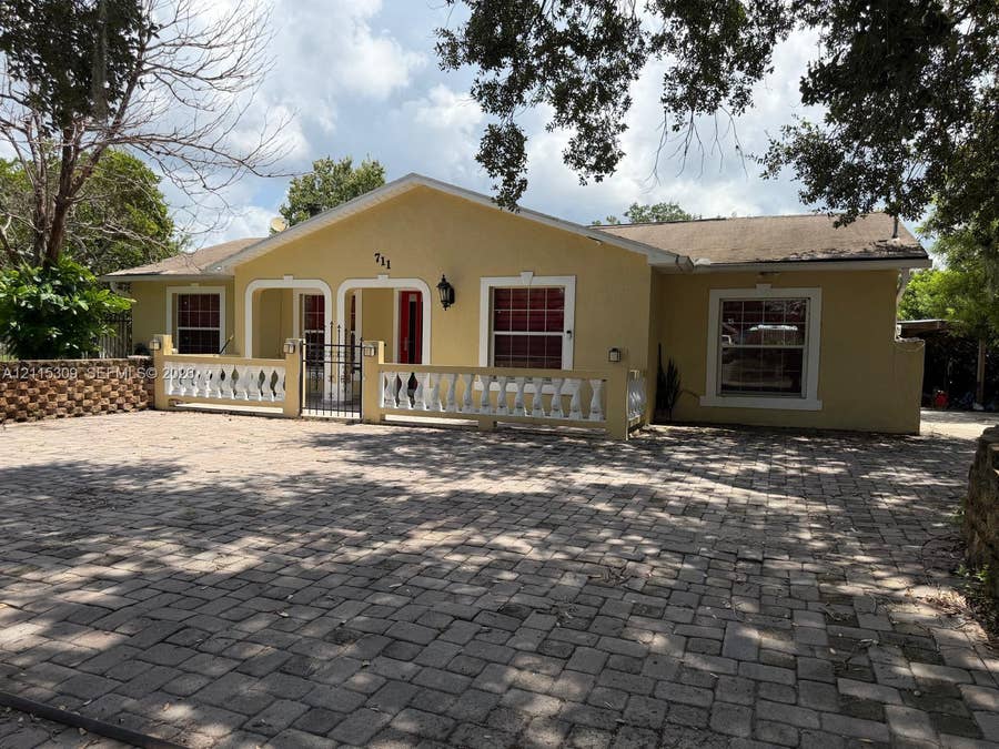 Property photo for 711 S Emory, Kissimmee, FL