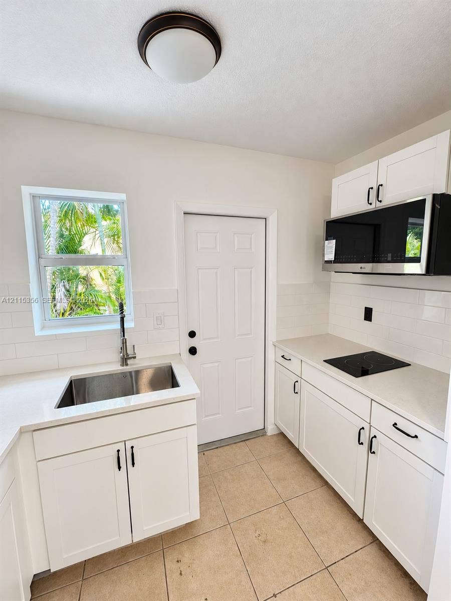 1521 NW 5th Avenue, #1, Fort Lauderdale, Fort Lauderdale, FL 33311 Photo 8