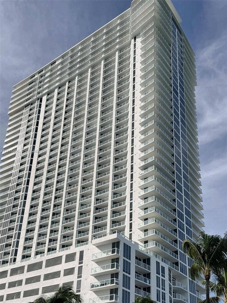 16699 Collins Avenue, #3101, Sunny Isles Beach, FL 33160 Photo 1