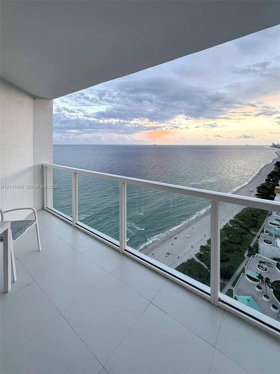 16699 Collins Avenue, #3101, Sunny Isles Beach, FL 33160 Photo 4