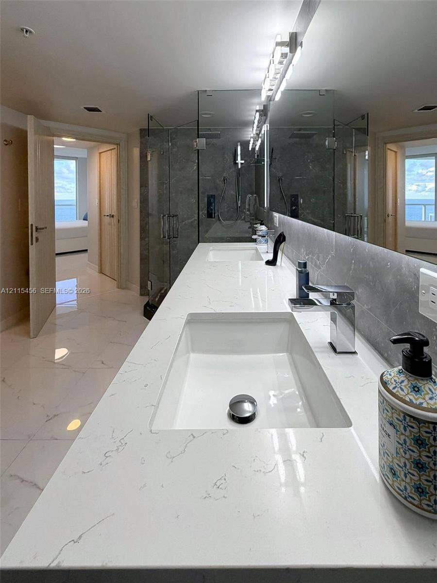 16699 Collins Avenue, #3101, Sunny Isles Beach, FL 33160 Photo 32