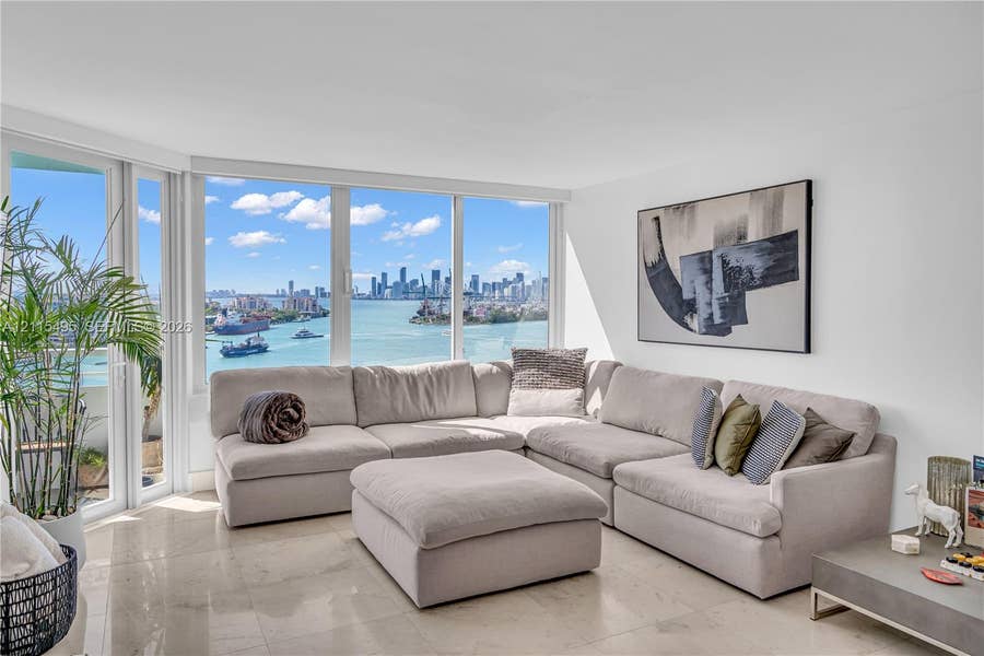 Property photo for 400 S Pointe Drive, #1807, Miami Beach, FL