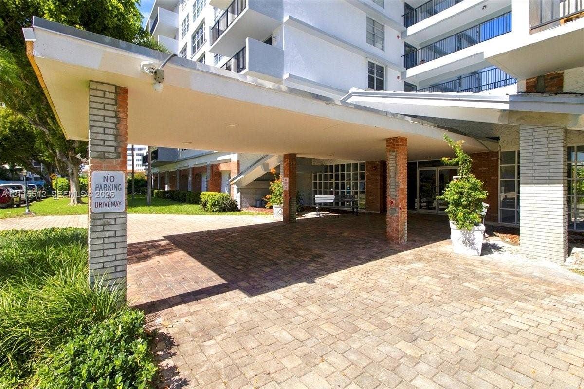 1001 91st Street, #302, Bay Harbor Islands, FL 33154 Photo 5