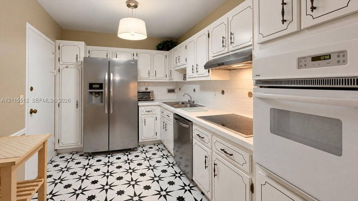 1001 91st Street, #302, Bay Harbor Islands, FL 33154 Photo 14