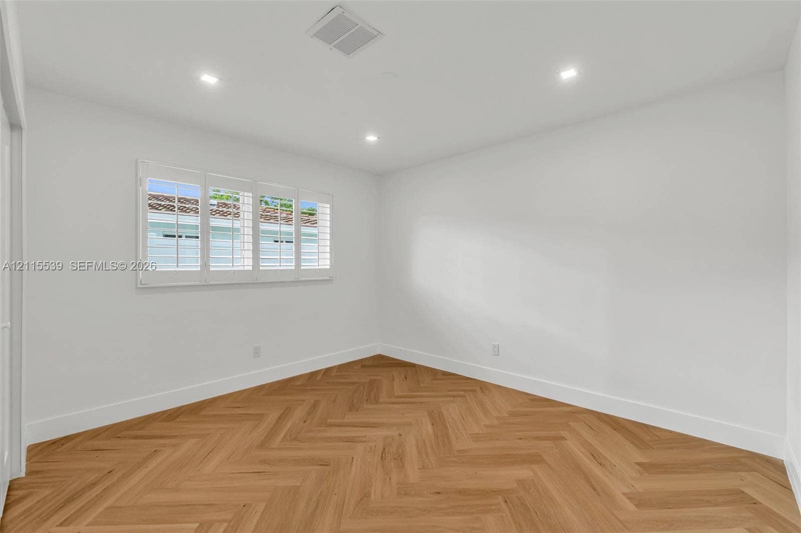 381 SE 6th Terrace, Pompano Beach, FL 33060 Inground swimming pool with tiled surround, concrete patio, and direct waterfront access via a private dock