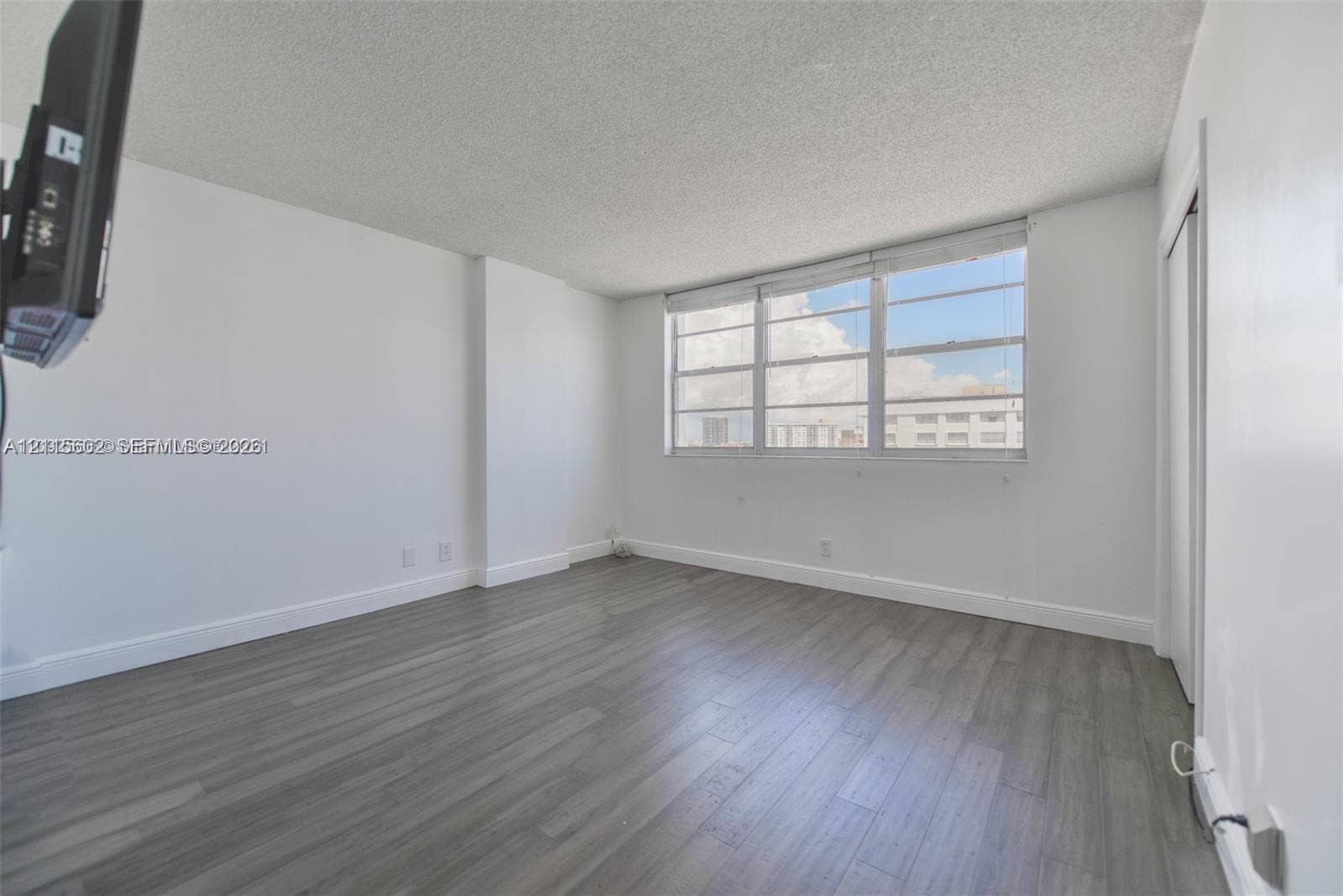 3161 S Ocean Drive, #902, Hallandale Beach, Hallandale Beach, FL 33009 Photo 10