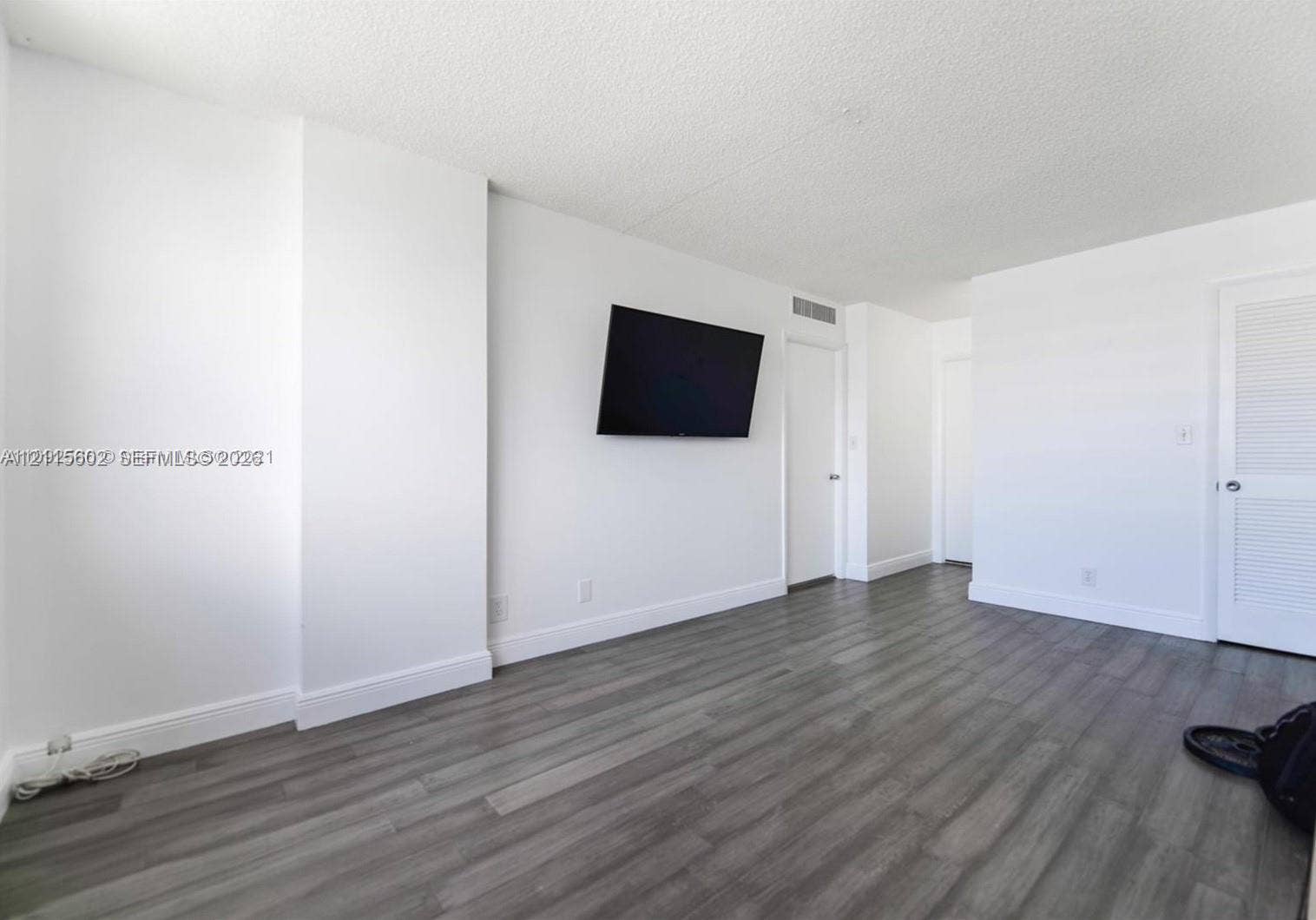 3161 S Ocean Drive, #902, Hallandale Beach, Hallandale Beach, FL 33009 Photo 7