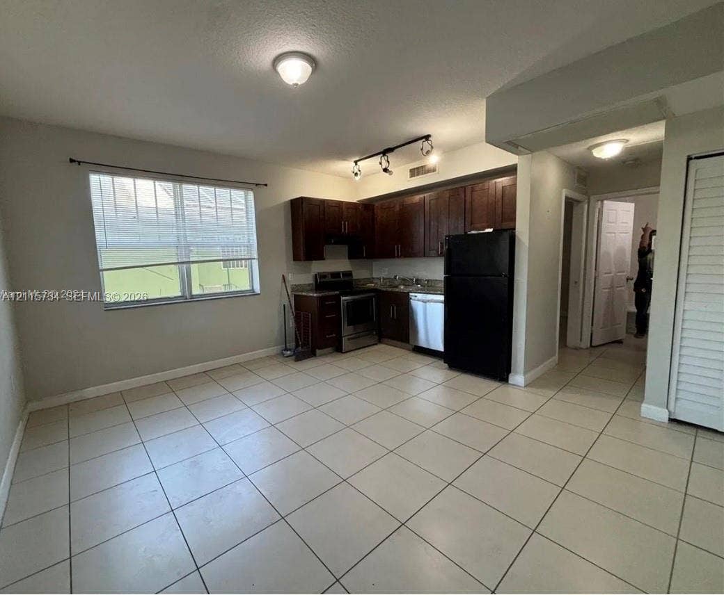 843 SW 13th Avenue, #305, Miami, Miami, FL 33135 Photo 7