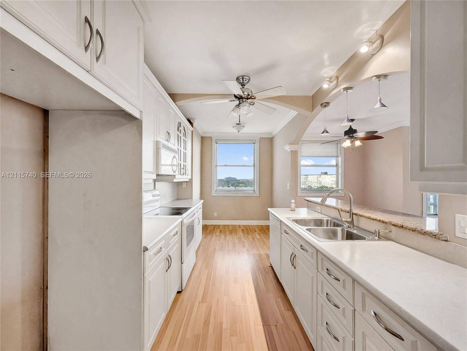 4330 Hillcrest Drive, #1019, Hollywood, FL 33021 Photo 13