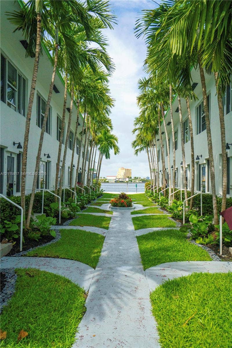 2180 Bay Drive, #2A, Miami Beach, Miami Beach, FL 33141 Photo 2