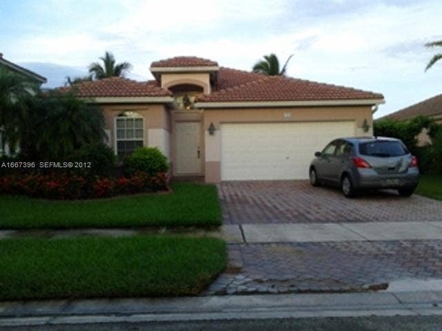 Property photo for 129 SW 206th Avenue, Pembroke Pines, FL