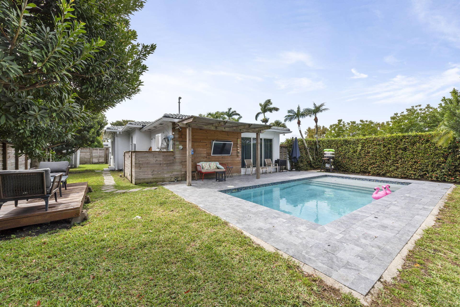 409 N 14th Avenue, Hollywood, FL 33020 409 N 14th Avenue, Hollywood, FL 33020