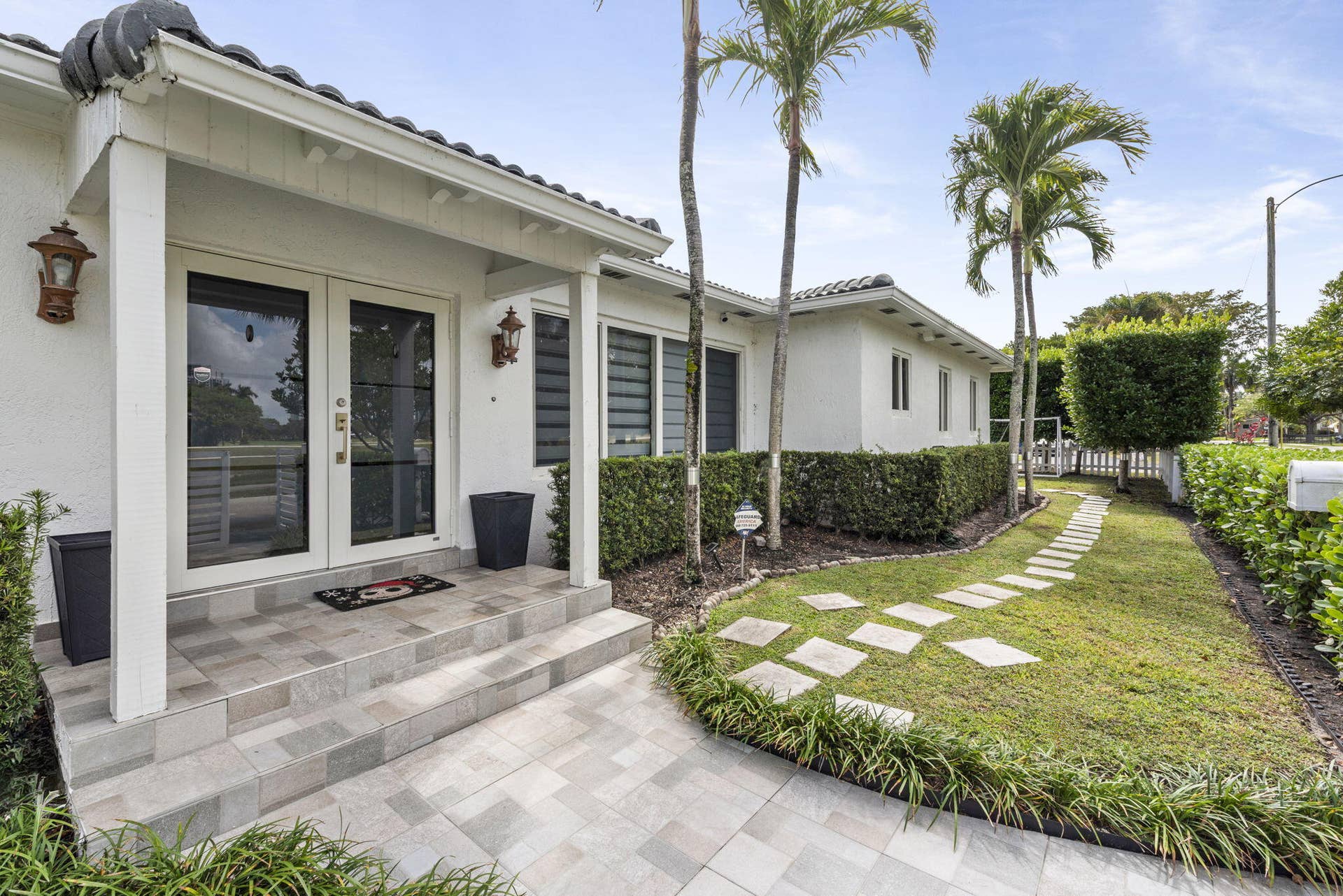 409 N 14th Avenue, Hollywood, FL 33020 409 N 14th Avenue, Hollywood, FL 33020