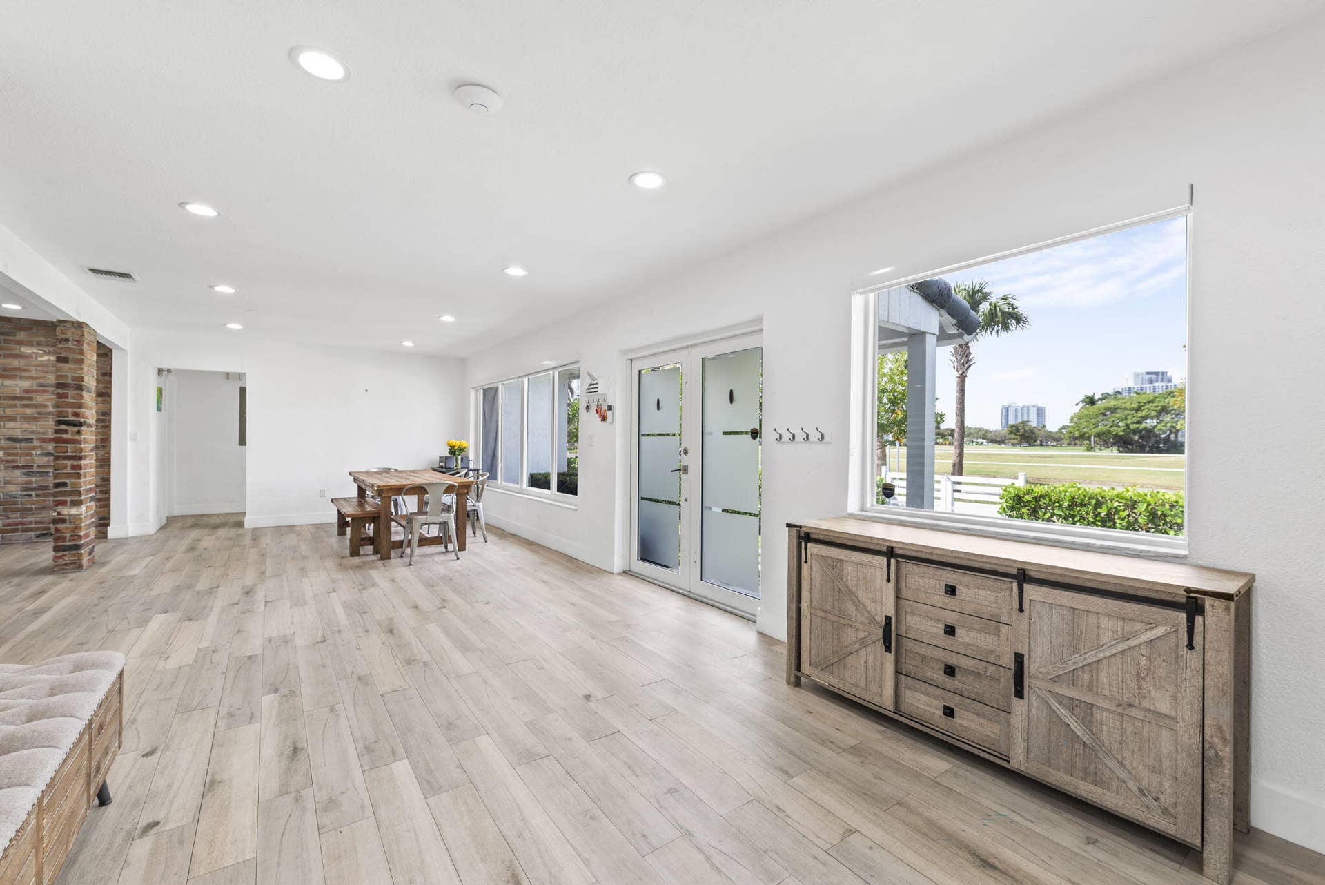 409 N 14th Avenue, Hollywood, FL 33020 409 N 14th Avenue, Hollywood, FL 33020