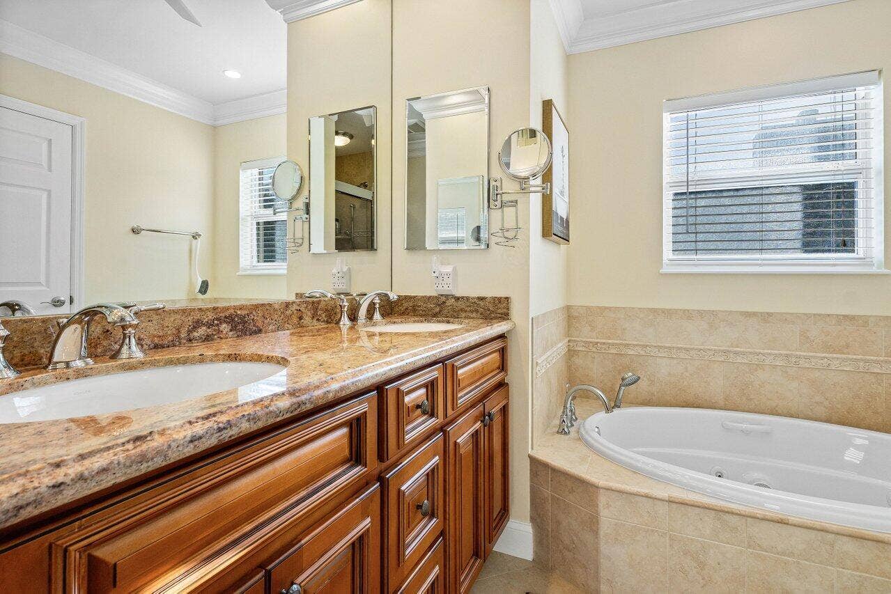 899 S Granada Drive, Boca Raton, FL 33432 899 S Granada Drive, Boca Raton, FL 33432