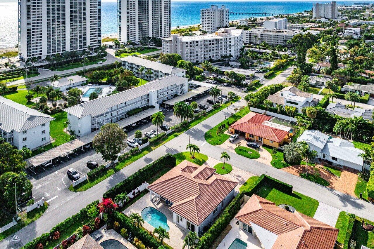 899 S Granada Drive, Boca Raton, FL 33432 899 S Granada Drive, Boca Raton, FL 33432
