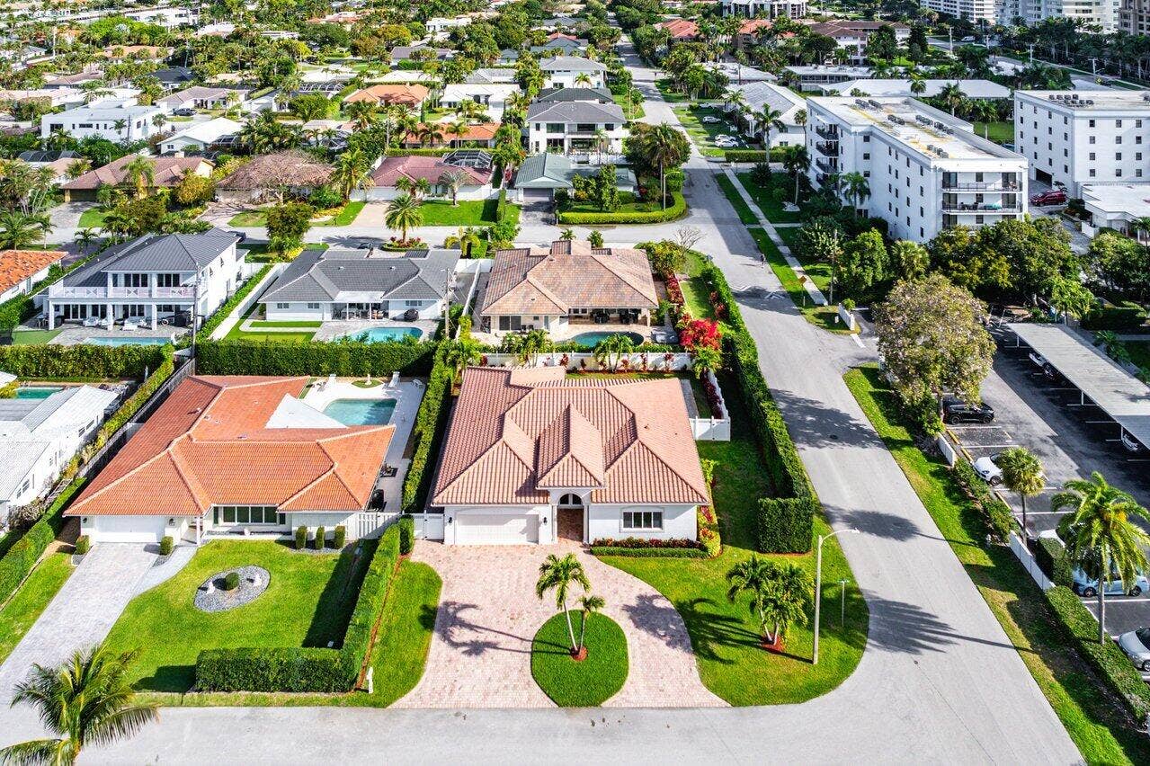 899 S Granada Drive, Boca Raton, FL 33432 899 S Granada Drive, Boca Raton, FL 33432