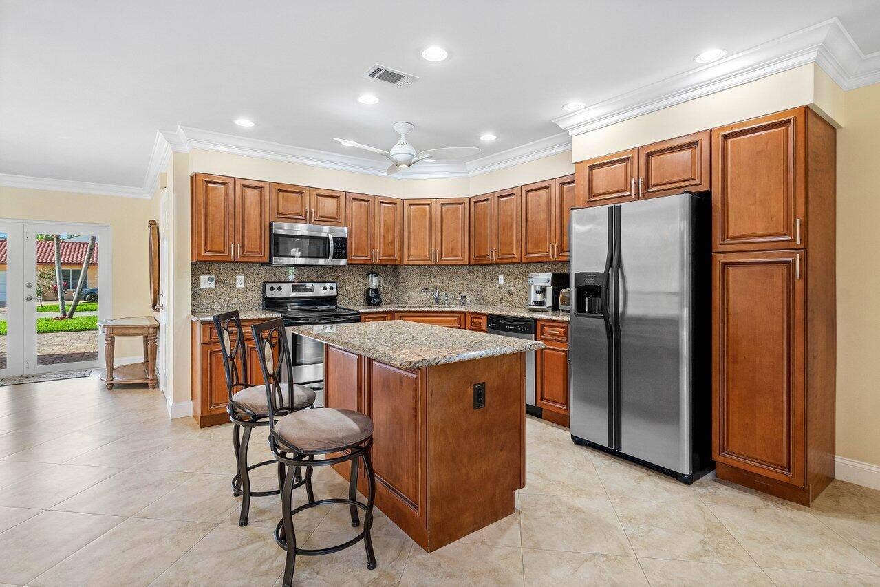 899 S Granada Drive, Boca Raton, FL 33432 899 S Granada Drive, Boca Raton, FL 33432