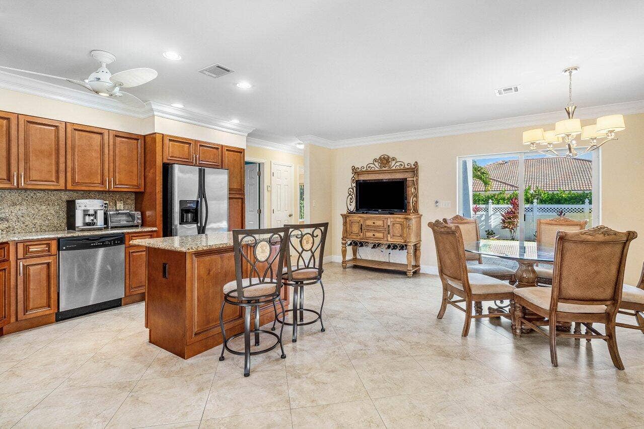 899 S Granada Drive, Boca Raton, FL 33432 899 S Granada Drive, Boca Raton, FL 33432