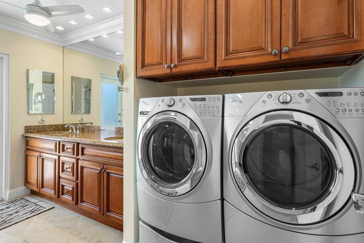 899 S Granada Drive, Boca Raton, FL 33432 899 S Granada Drive, Boca Raton, FL 33432