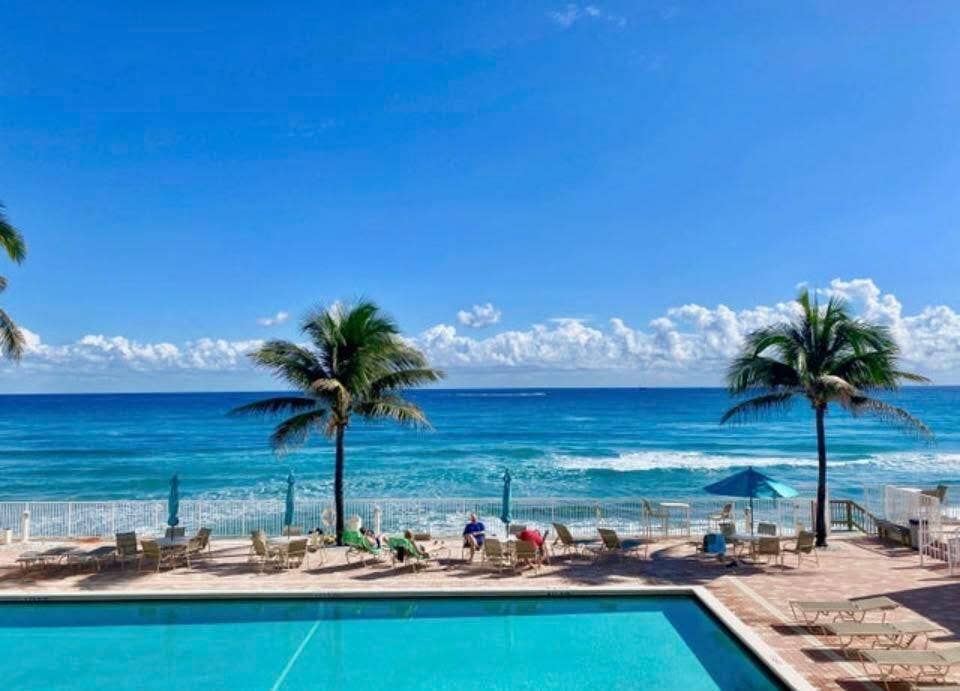 3520 S Ocean Boulevard, #F104, South Palm Beach, FL 33480