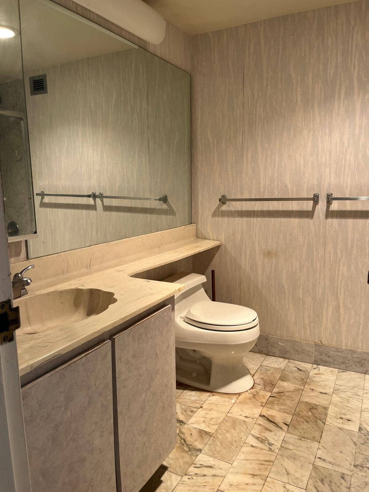 3520 S Ocean Boulevard, #F104, South Palm Beach, FL 33480