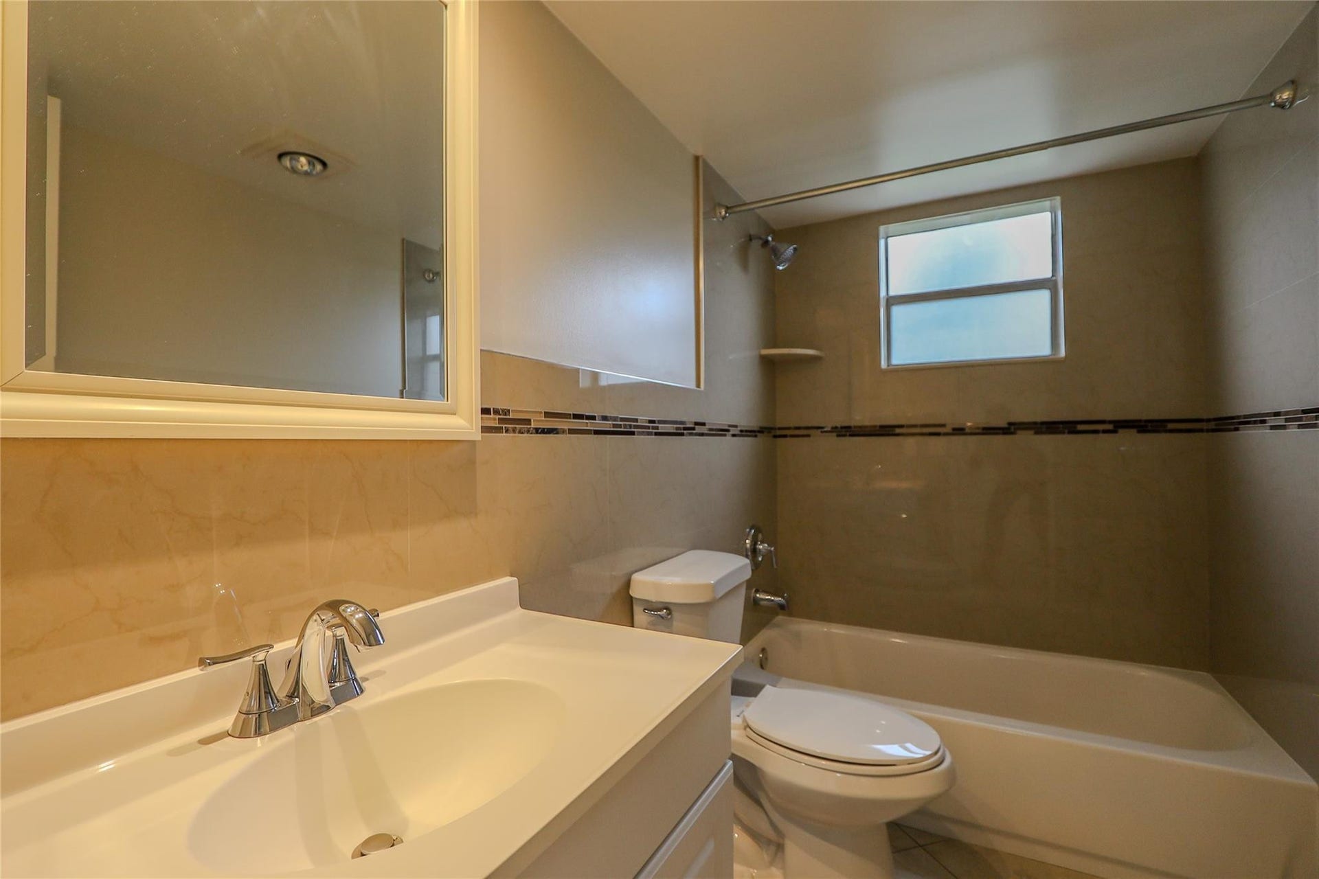 121 SE 3rd Avenue, #308, Dania Beach, FL 33004 121 SE 3rd Avenue, #308, Dania Beach, FL 33004