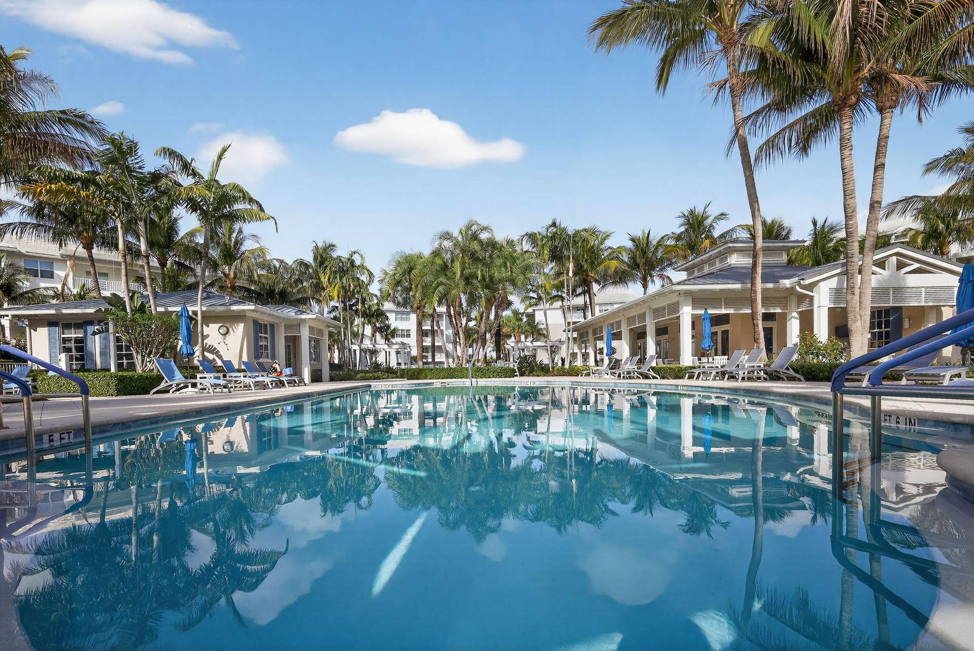 915 Bay Colony Drive S, Juno Beach, FL 33408 Pool