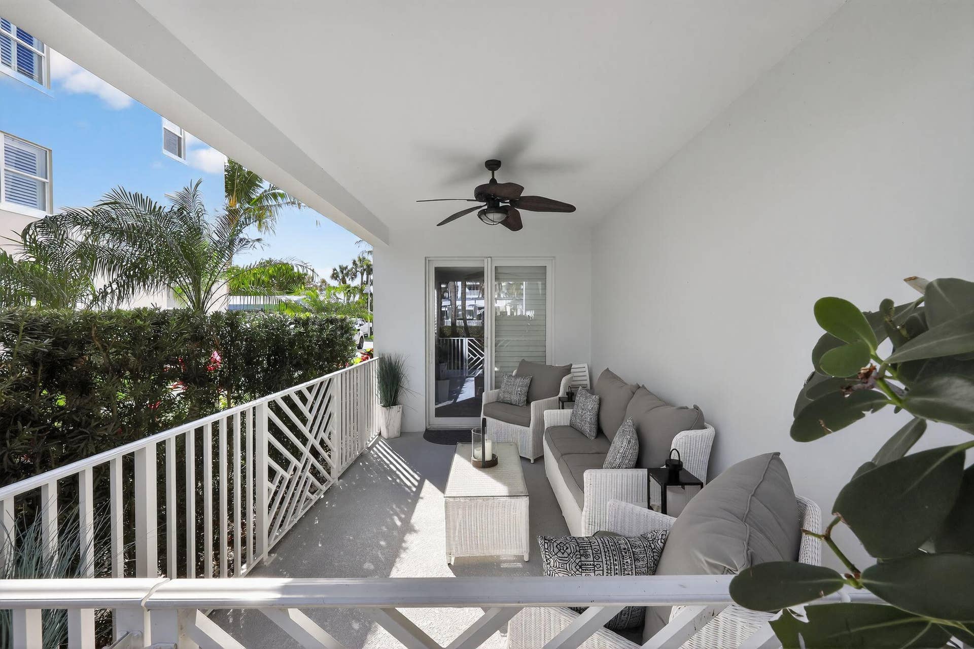 915 Bay Colony Drive S, Juno Beach, FL 33408 Balcony