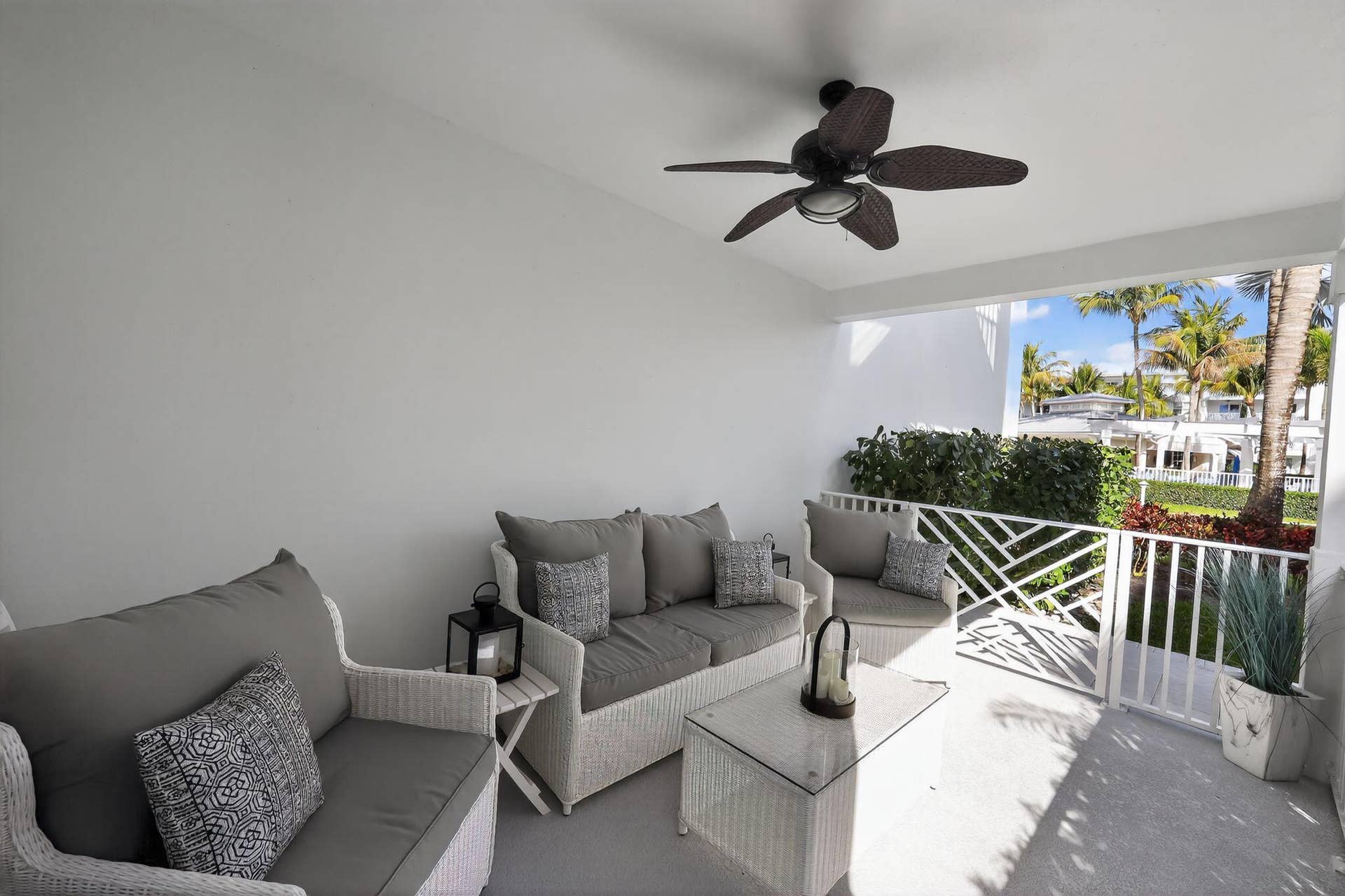 915 Bay Colony Drive S, Juno Beach, FL 33408 Balcony