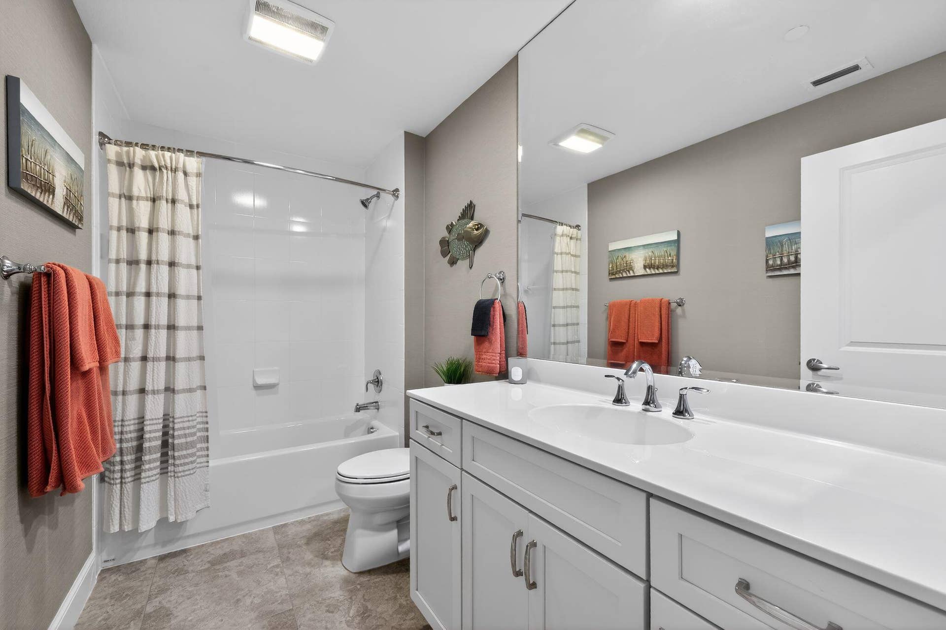 915 Bay Colony Drive S, Juno Beach, FL 33408 Bathroom