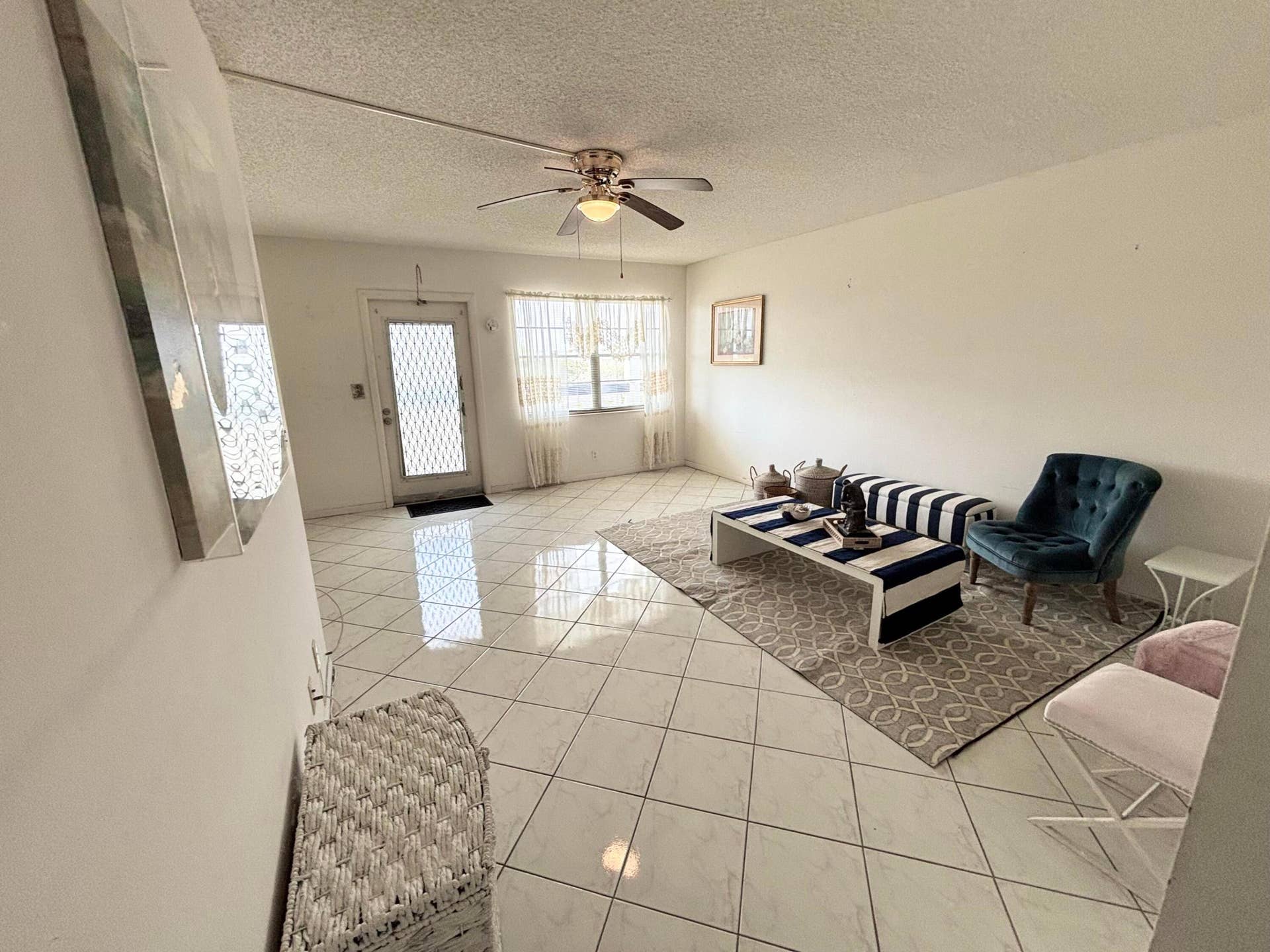 4015 Oakridge A, #4015, Deerfield Beach, FL 33442 Living Room