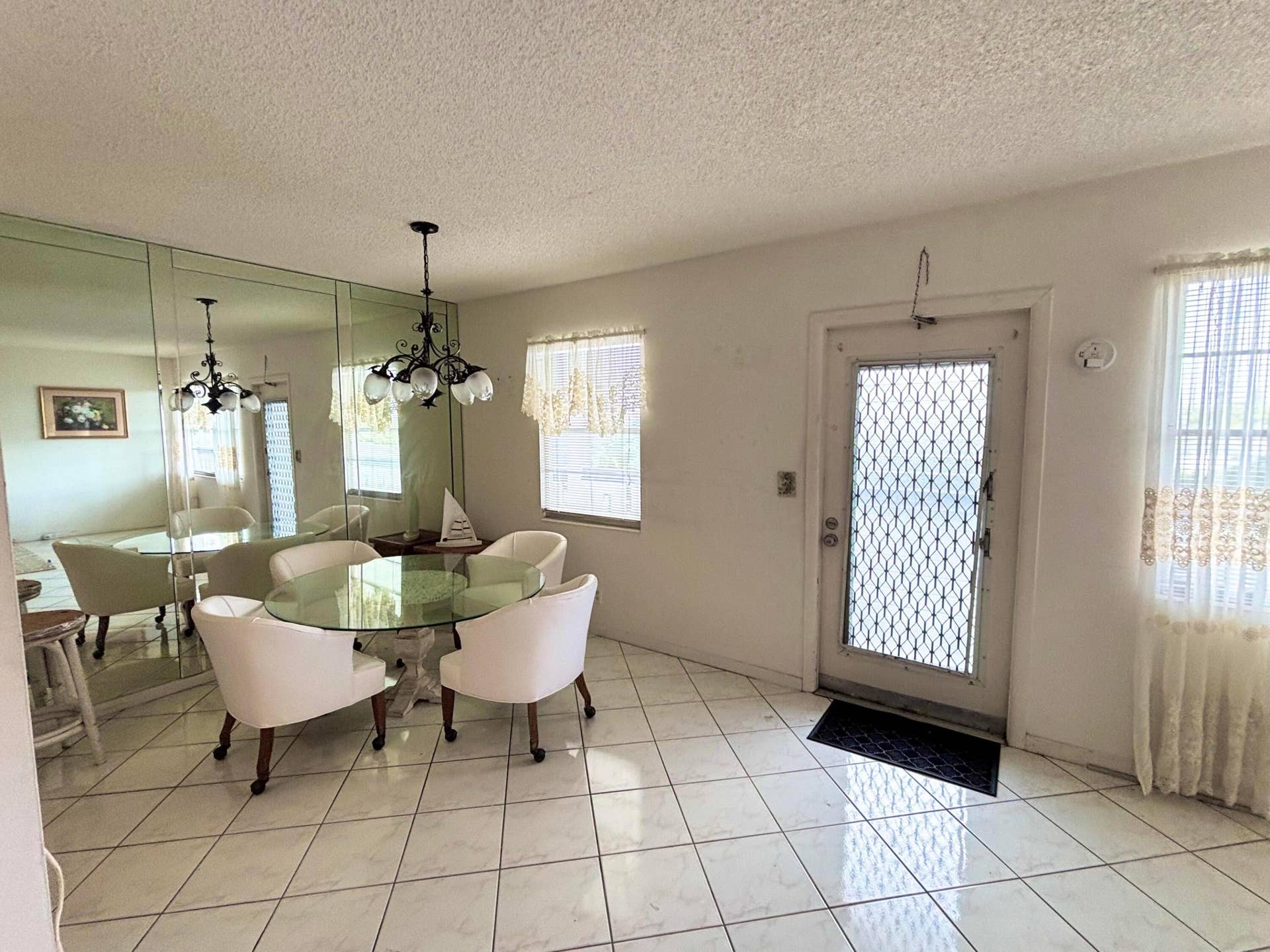 4015 Oakridge A, #4015, Deerfield Beach, FL 33442 Dining Area