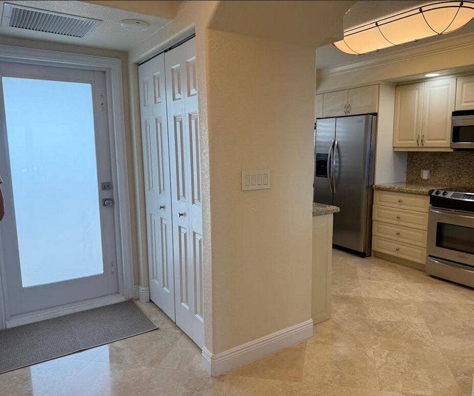 2000 S Ocean Drive, #804, Fort Lauderdale, FL 33316 Front door