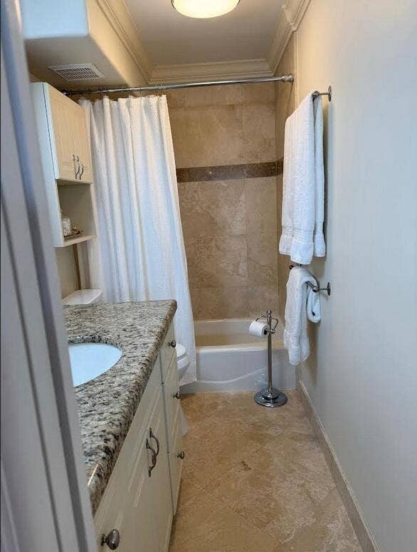 2000 S Ocean Drive, #804, Fort Lauderdale, FL 33316 Master bathroom with shower and tub.