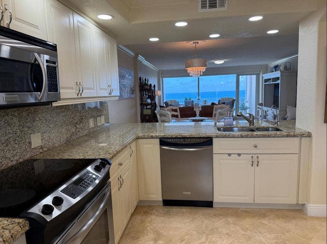 2000 S Ocean Drive, #804, Fort Lauderdale, FL 33316 Ocean view from kitchen.