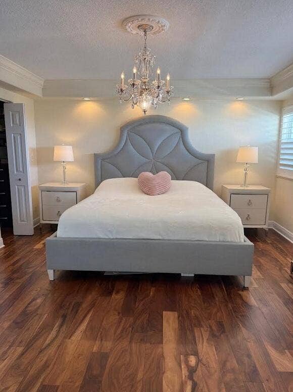 2000 S Ocean Drive, #804, Fort Lauderdale, FL 33316 With king size bed.