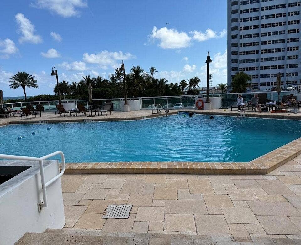 2000 S Ocean Drive, #804, Fort Lauderdale, FL 33316 Pool