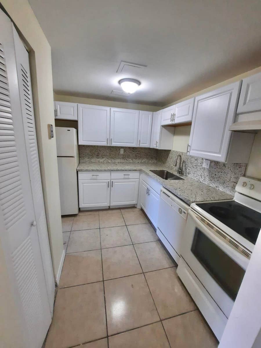 Property photo for 409 Executive Center Drive, #208, West Palm Beach, FL