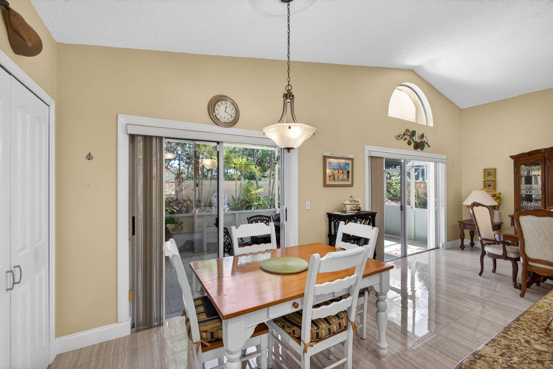 Breakfast Nook