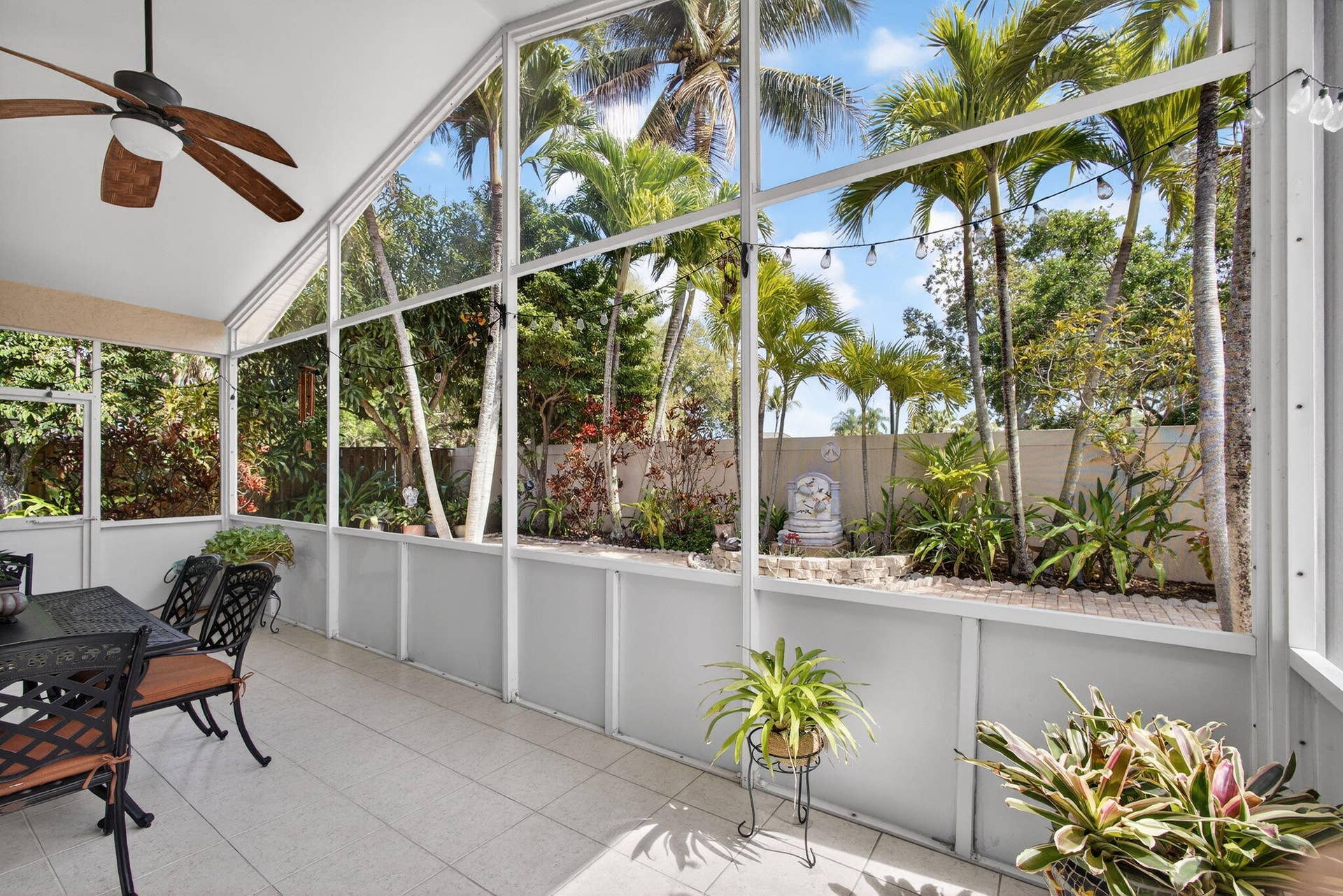 Screened-In Patio