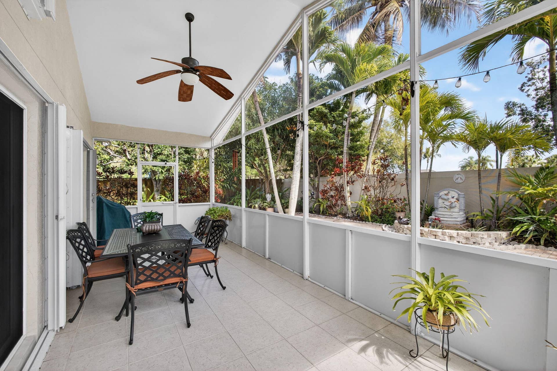 Screened-In Patio