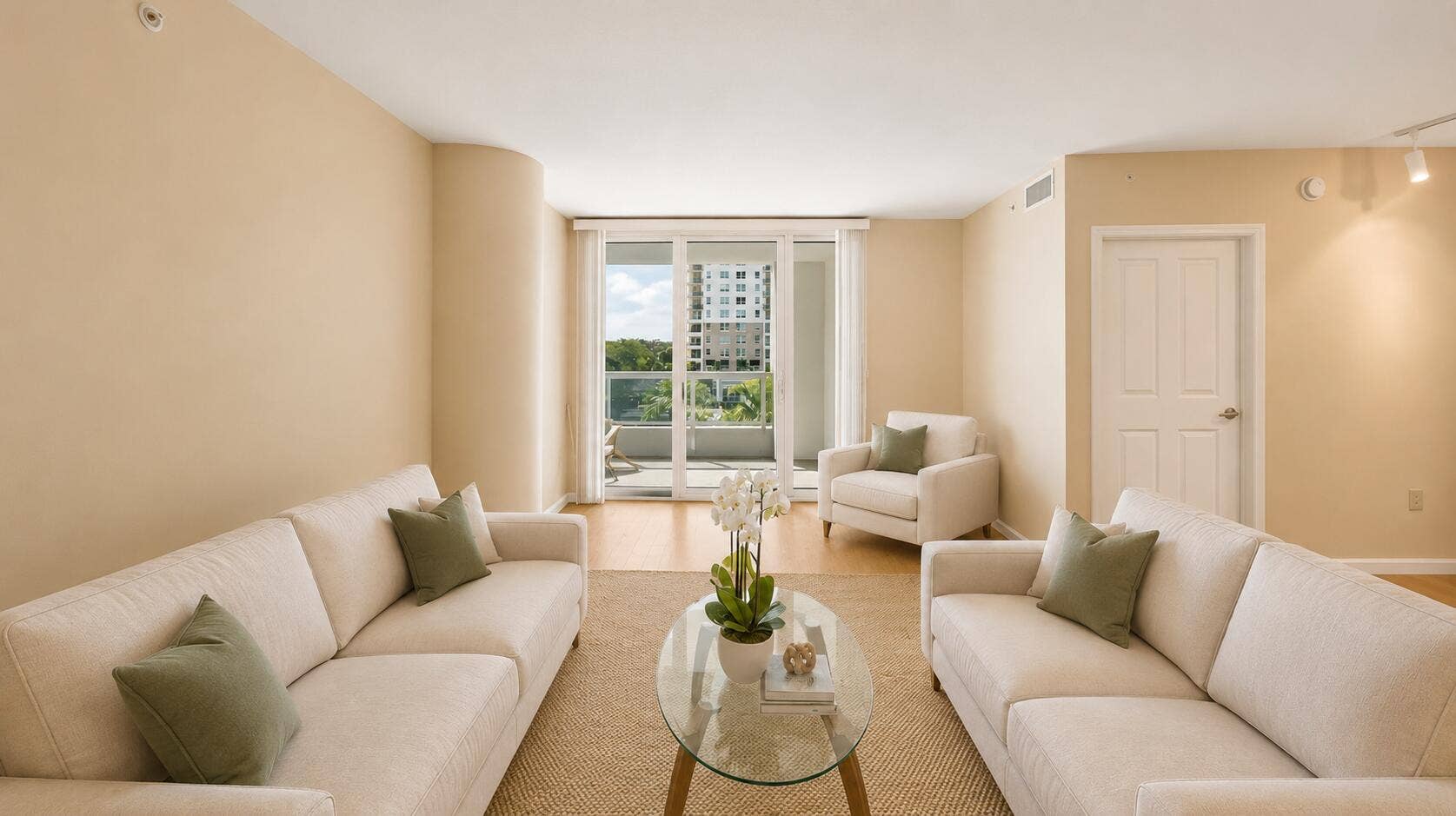 401 SW 4th Avenue, #402, Fort Lauderdale, FL 33315 Virtual Staging