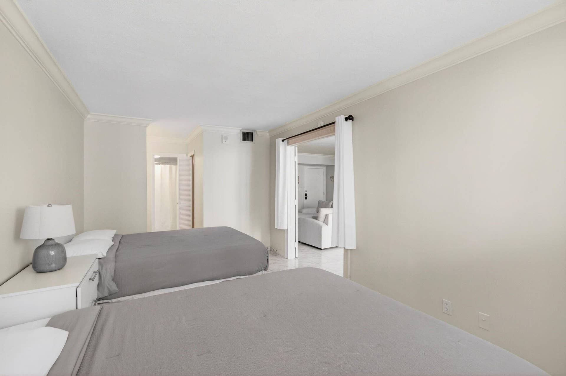1239 Hillsboro Mile, #403, Hillsboro Beach, FL 33062 Bedroom 2