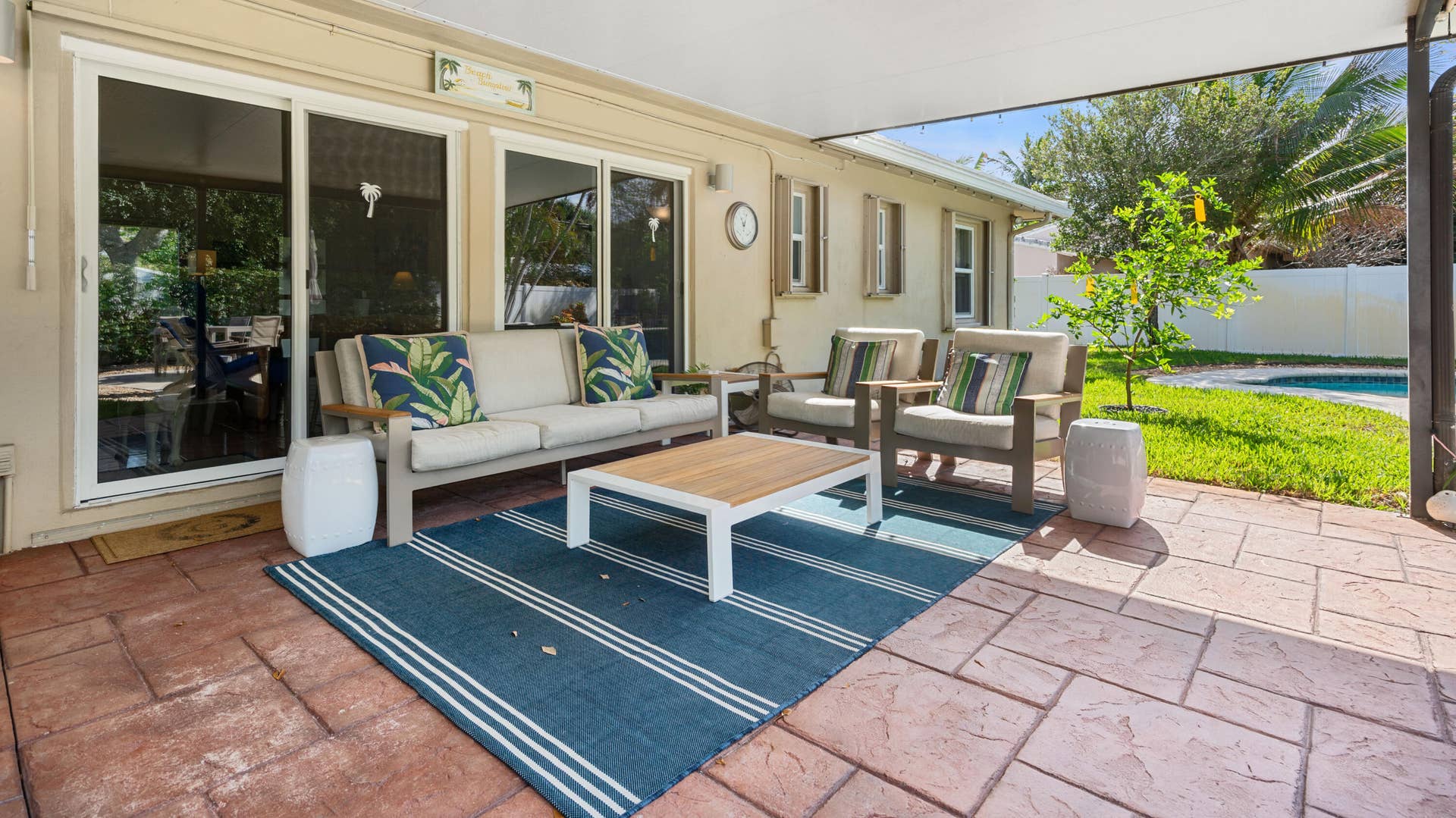 2549 NE 27th Avenue, Fort Lauderdale, FL 33305