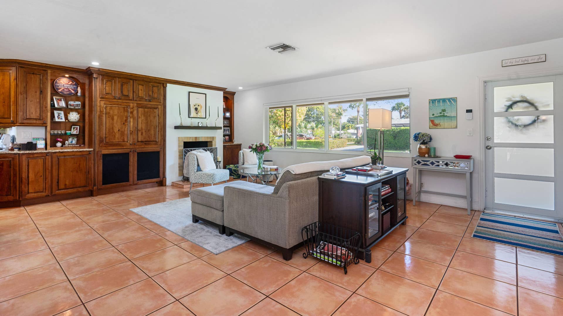 2549 NE 27th Avenue, Fort Lauderdale, FL 33305